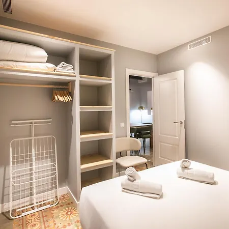 E2mal1052 - Fantastic Next To Sagrada Fa Barselona